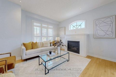 Photo 13 at 84 Betony Drive, Oak Ridges, Richmond Hill