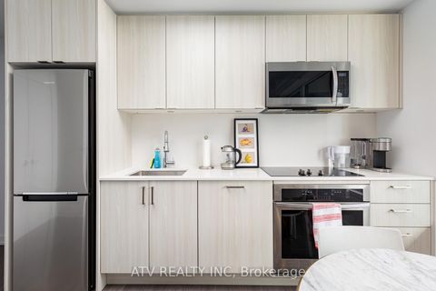 Photo 8 at 1810 - 1926 Lake Shore Boulevard W, South Parkdale, Toronto Photo 8 at 1810 - 1926 Lake Shore Boulevard W, South Parkdale, Toronto