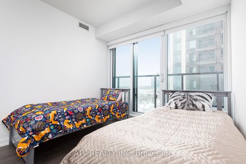 Photo 13 at 1810 - 1926 Lake Shore Boulevard W, South Parkdale, Toronto