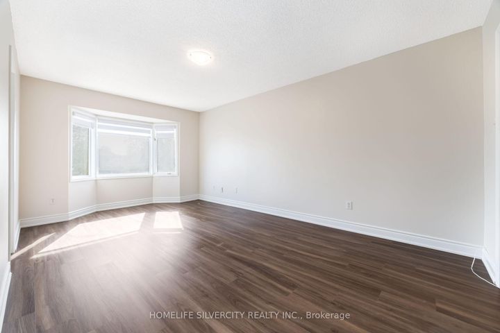 Photo 21 at 64 Clydesdale Circle, Fletcher's Creek South, Brampton