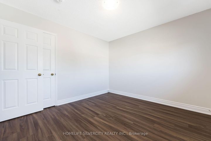 Photo 27 at 64 Clydesdale Circle, Fletcher's Creek South, Brampton