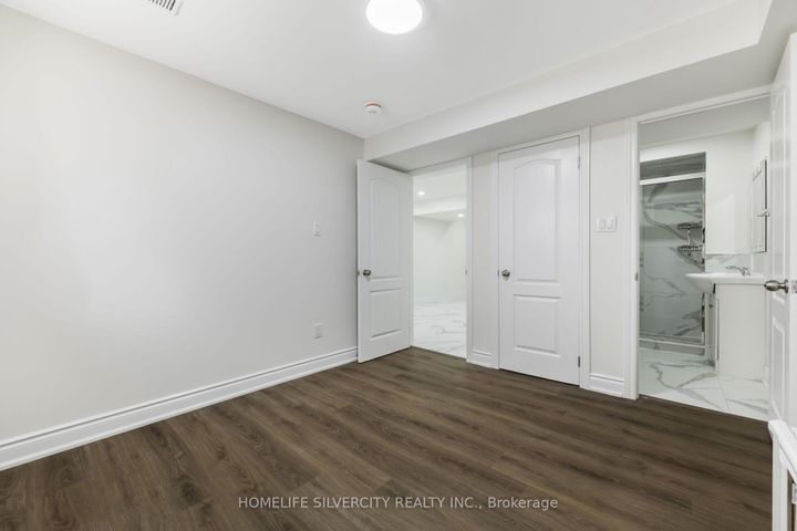 Photo 40 at 64 Clydesdale Circle, Fletcher's Creek South, Brampton