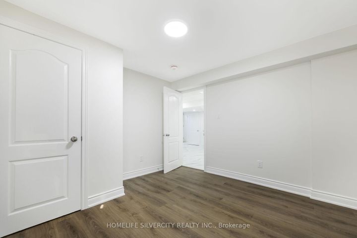 Photo 42 at 64 Clydesdale Circle, Fletcher's Creek South, Brampton
