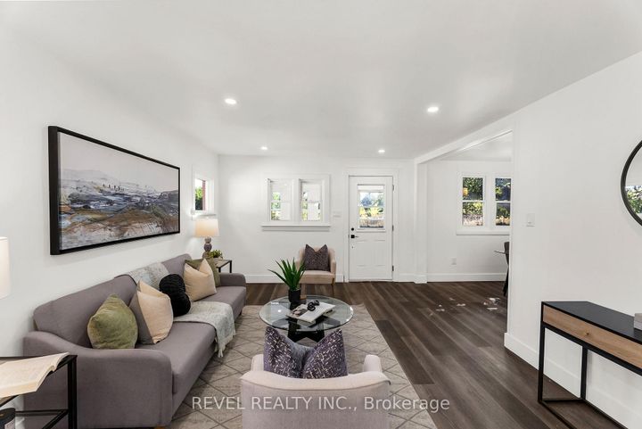 Photo 6 at 180 Hillcroft Street, O'Neill, Oshawa