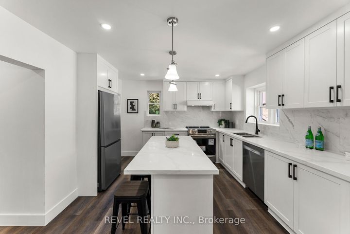Photo 8 at 180 Hillcroft Street, O'Neill, Oshawa