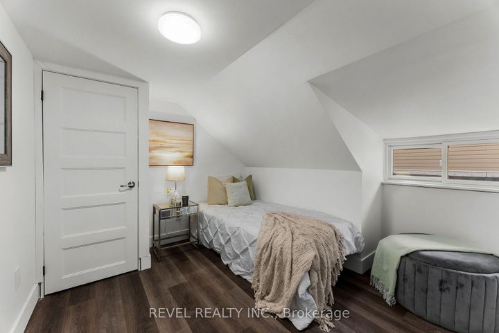 Photo 18 at 180 Hillcroft Street, O'Neill, Oshawa
