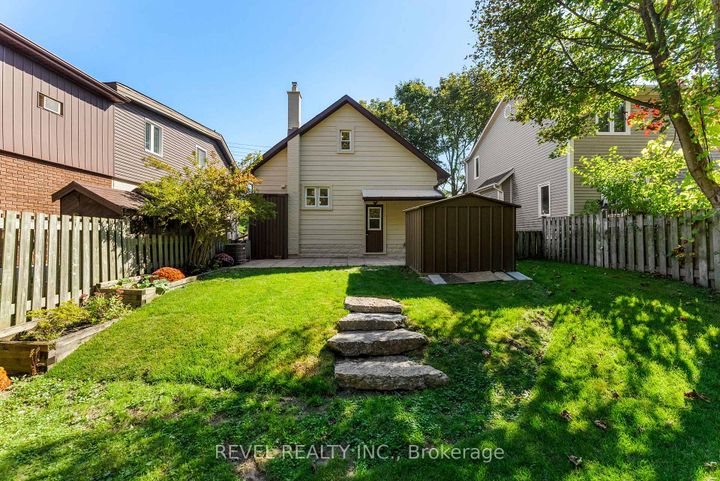 Photo 24 at 180 Hillcroft Street, O'Neill, Oshawa