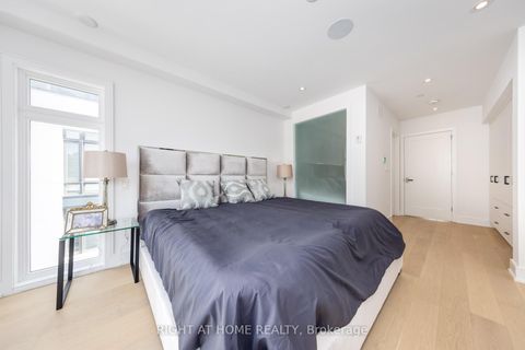 Photo 10 at 36B Churchill Avenue, Willowdale West, Toronto