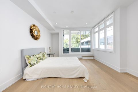 Photo 18 at 36B Churchill Avenue, Willowdale West, Toronto