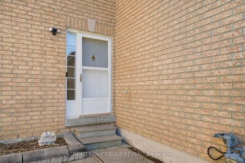 Photo 6 at 37 Mainprize Crescent, Mt Albert, East Gwillimbury