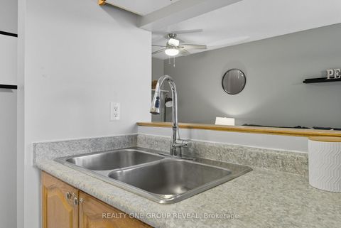 Photo 14 at 37 Mainprize Crescent, Mt Albert, East Gwillimbury