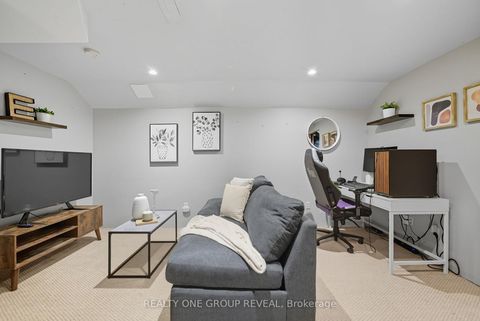 Photo 28 at 37 Mainprize Crescent, Mt Albert, East Gwillimbury