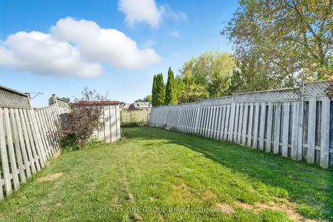 Photo 37 at 37 Mainprize Crescent, Mt Albert, East Gwillimbury