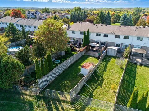 Photo 39 at 37 Mainprize Crescent, Mt Albert, East Gwillimbury