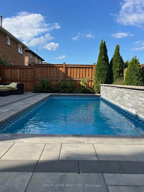 Photo 35 at 47 Venetian Crescent, East Woodbridge, Vaughan