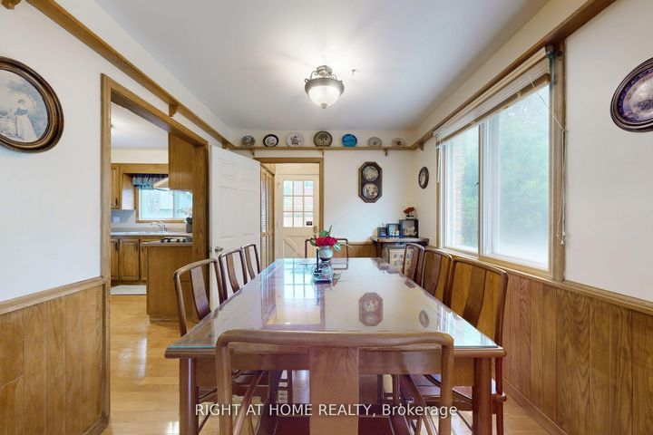 Photo 14 at 1924 Steepbank Crescent, Applewood, Mississauga