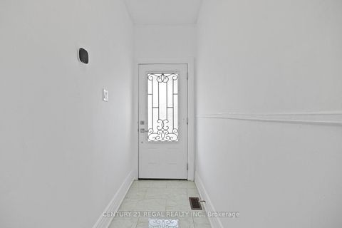 Photo 17 at 300 Montrose Avenue, Little Italy, Toronto