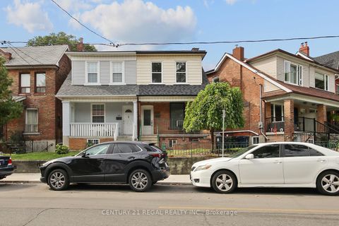 Photo 22 at 300 Montrose Avenue, Little Italy, Toronto