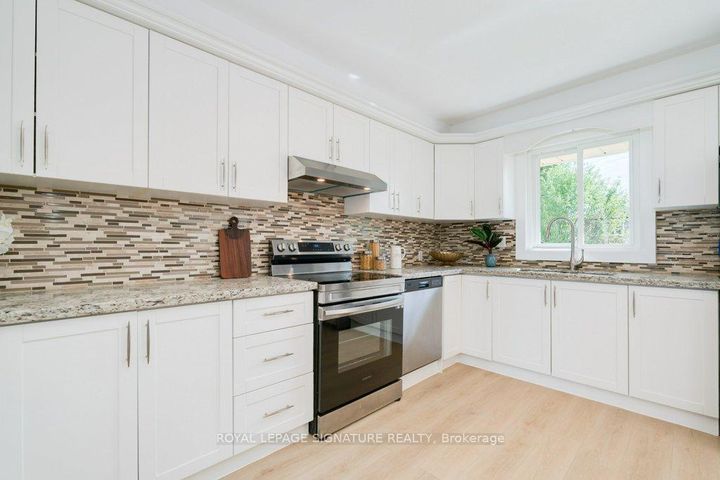 Photo 8 at 47 SWEENEY Drive, Victoria Village, Toronto
