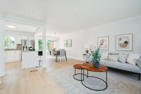 Photo 4 at 47 SWEENEY Drive, Victoria Village, Toronto