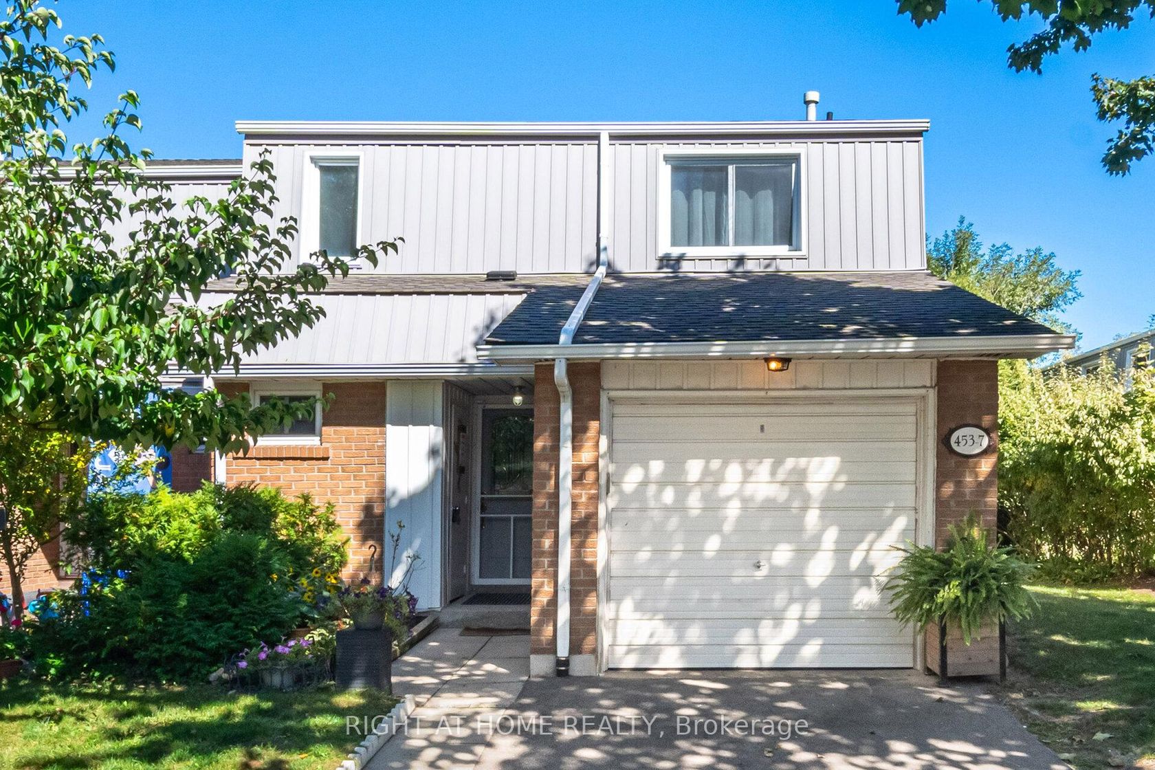 7 - 453 WOODVIEW Road, Roseland, Burlington 