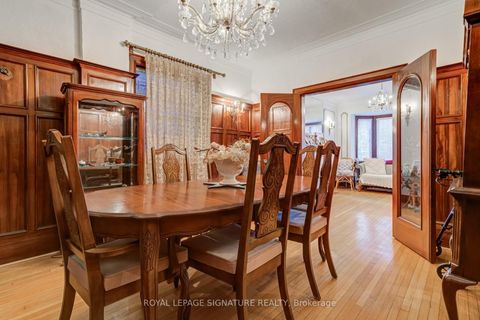 Photo 4 at 432 Crawford St Street, Little Italy, Toronto