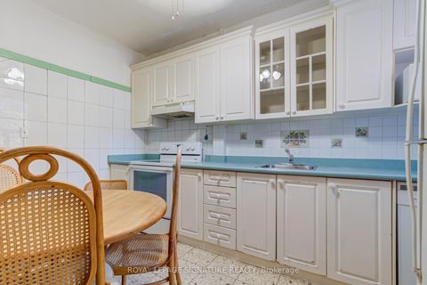 Photo 6 at 432 Crawford Street, Little Italy, Toronto Photo 6 at 432 Crawford Street, Little Italy, Toronto