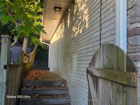 Photo 4 at 72 Felicity Drive, Woburn, Toronto