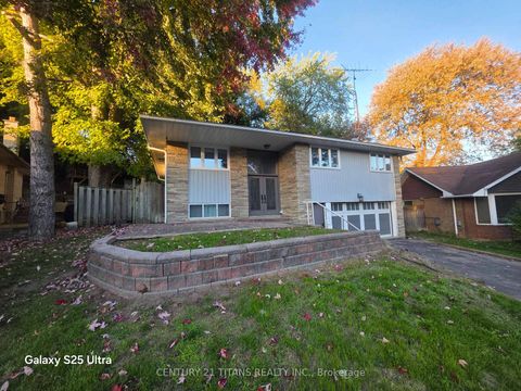 Photo 7 at 72 Felicity Drive, Woburn, Toronto