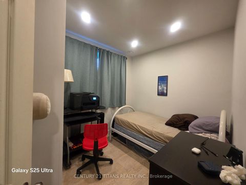 Photo 34 at 72 Felicity Drive, Woburn, Toronto
