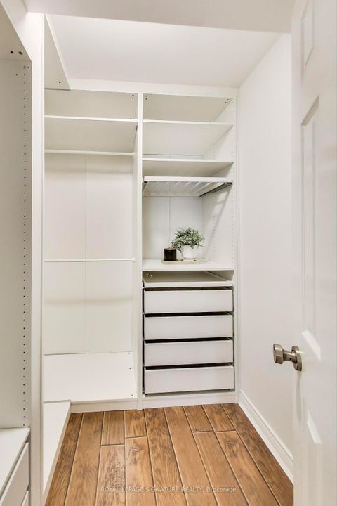 Photo 10 at 1610 - 256 Doris Avenue, Willowdale East, Toronto