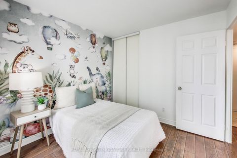 Photo 12 at 1610 - 256 Doris Avenue, Willowdale East, Toronto