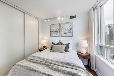 Photo 14 at 1610 - 256 Doris Avenue, Willowdale East, Toronto