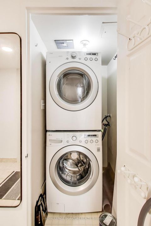 Photo 16 at 1610 - 256 Doris Avenue, Willowdale East, Toronto