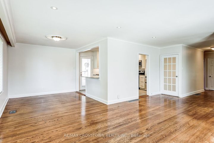 Photo 8 at 38 Dignam Court, Bendale, Toronto