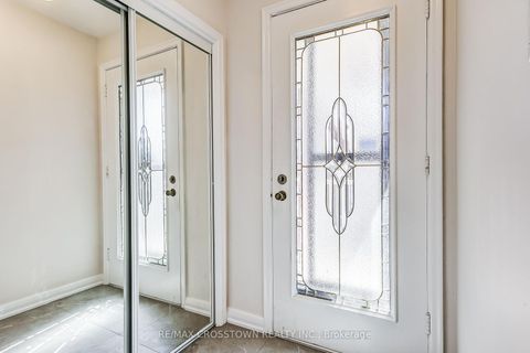 Photo 5 at 38 Dignam Court, Bendale, Toronto