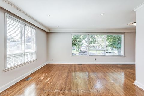 Photo 7 at 38 Dignam Court, Bendale, Toronto