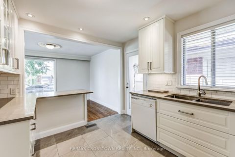 Photo 16 at 38 Dignam Court, Bendale, Toronto