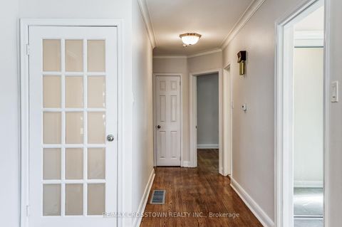Photo 18 at 38 Dignam Court, Bendale, Toronto