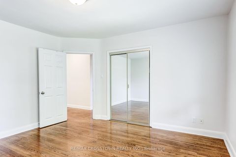 Photo 22 at 38 Dignam Court, Bendale, Toronto