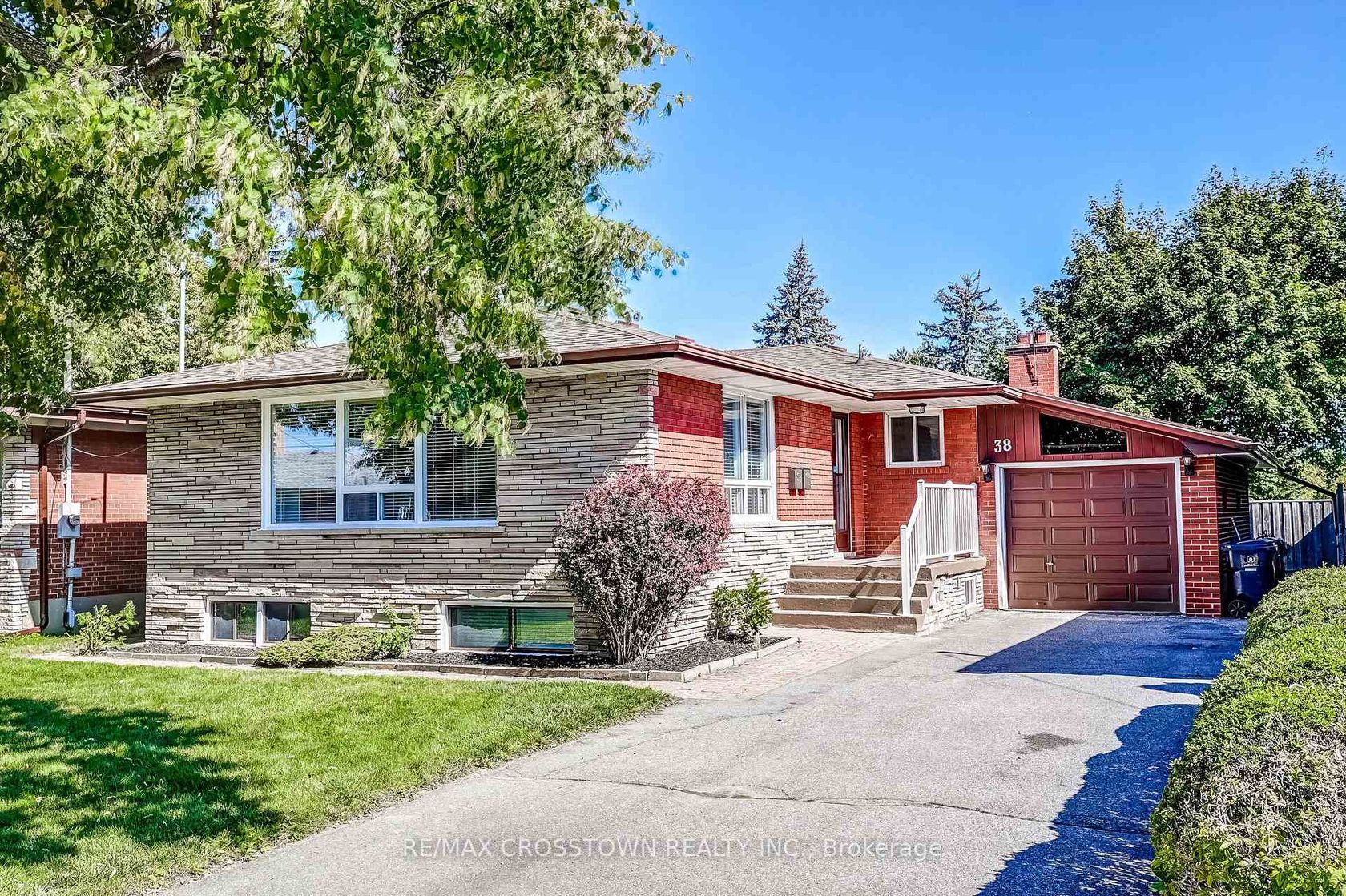 38 Dignam Court, Bendale, Toronto 
