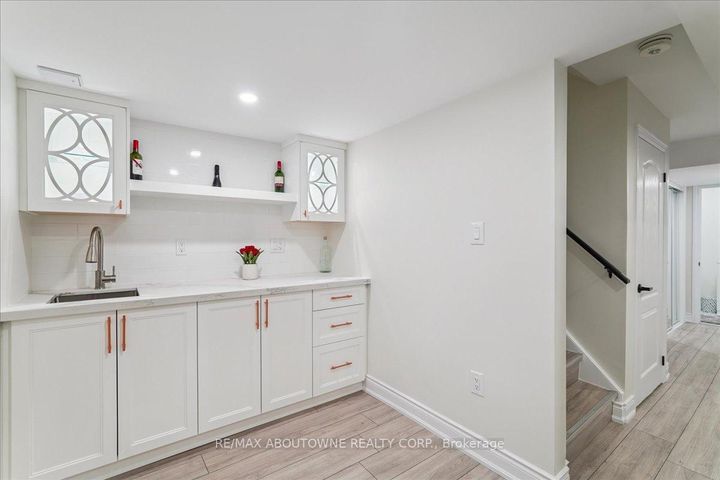 Photo 17 at 248 Albright Road, Fletcher's Creek Village, Brampton