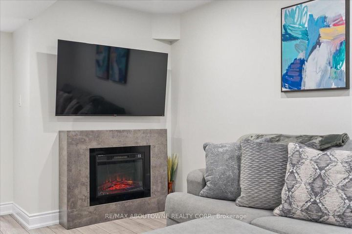 Photo 19 at 248 Albright Road, Fletcher's Creek Village, Brampton