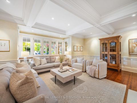 Photo 5 at 11 Cortleigh Crescent, Lawrence Park South, Toronto