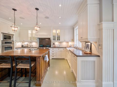 Photo 14 at 11 Cortleigh Crescent, Lawrence Park South, Toronto