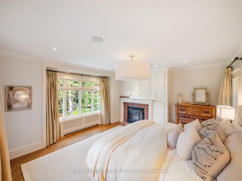 Photo 20 at 11 Cortleigh Crescent, Lawrence Park South, Toronto