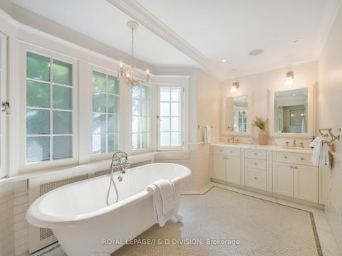 Photo 21 at 11 Cortleigh Crescent, Lawrence Park South, Toronto