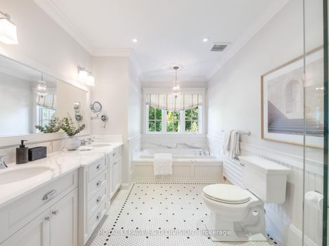 Photo 24 at 11 Cortleigh Crescent, Lawrence Park South, Toronto