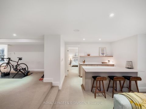 Photo 30 at 11 Cortleigh Crescent, Lawrence Park South, Toronto