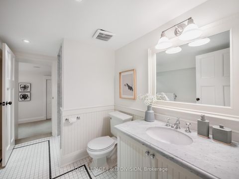 Photo 31 at 11 Cortleigh Crescent, Lawrence Park South, Toronto